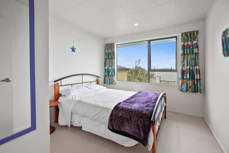 4 Rauparaha Street Marokopa_27