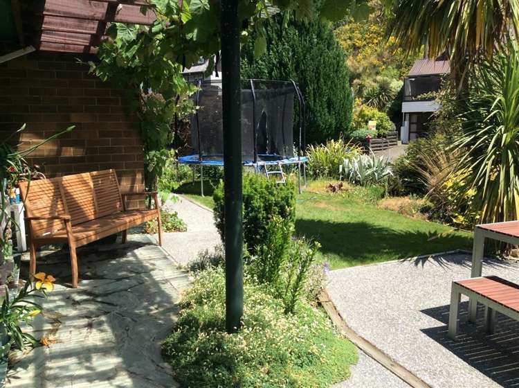 12 Lochy Road Fernhill/Sunshine Bay_11