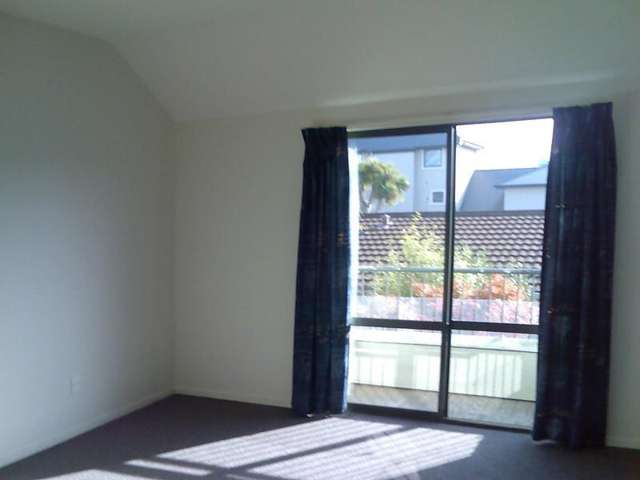 1/59 Brockworth Place Riccarton_3