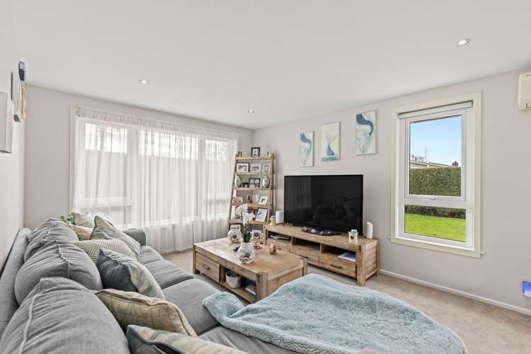 21 La Perouse Place Northcote_13