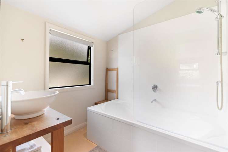 24 Kingan Road Luggate_14