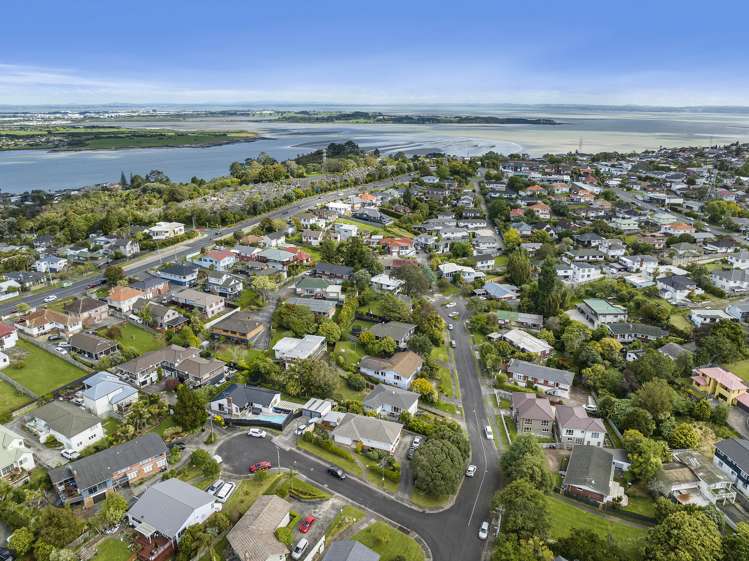 2/5 Goad Crescent Hillsborough_37