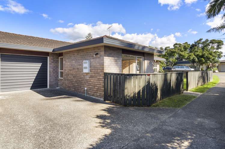 1/11 Milton Road Orewa_14