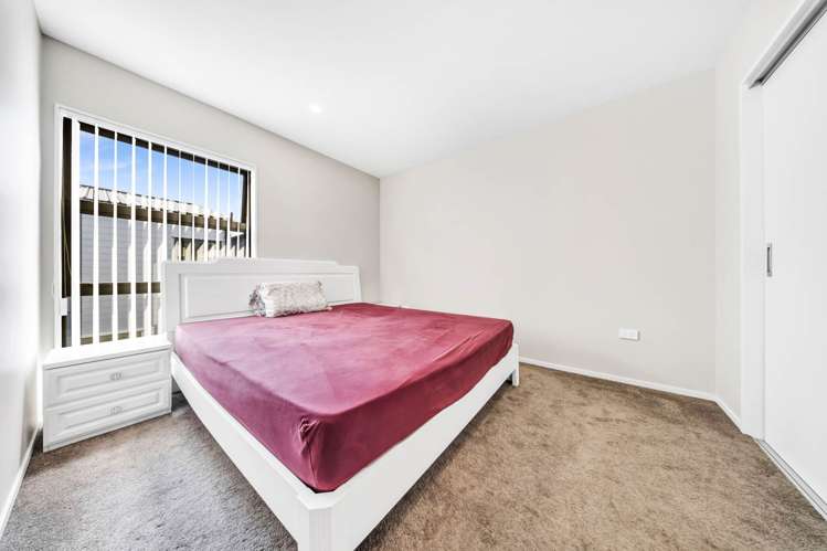 2/43 Clevedon Road_4