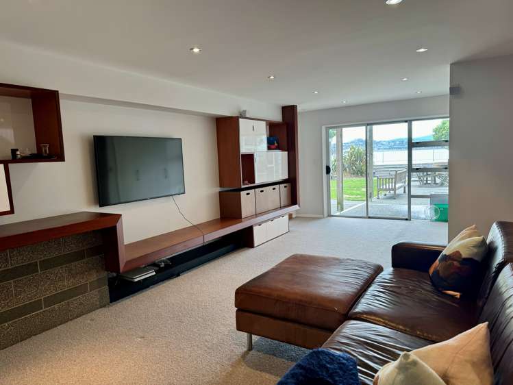 273 Queens Drive Lyall Bay_17