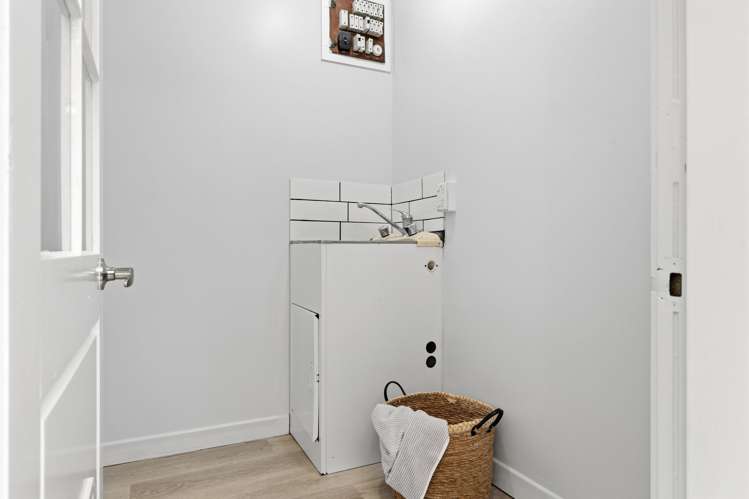 2/12 Mahuta Grove Northcote_15