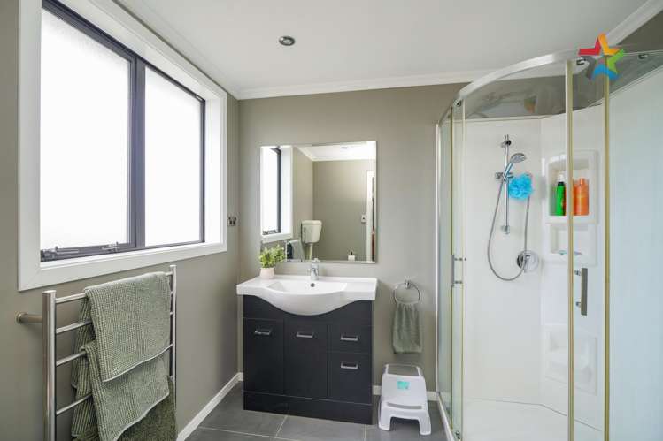 384 Saint Andrew Street Glengarry_9