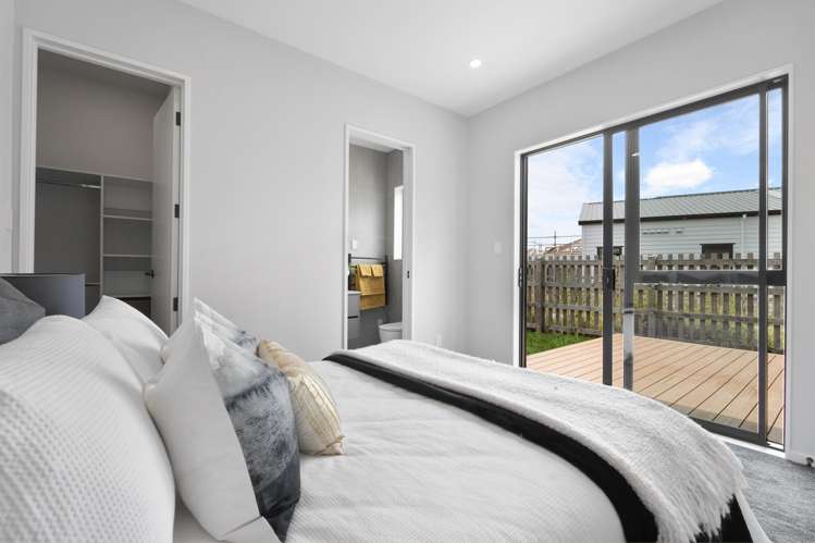 20 Furlough Road Opaheke_23