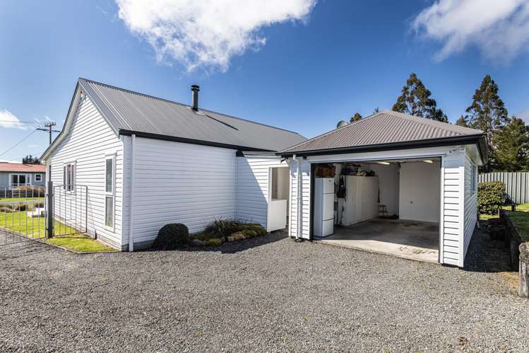 4 Tongariro Place Waimarino_21