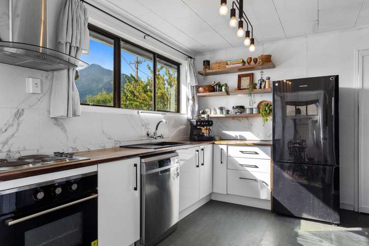 85 River Road Kawerau_9