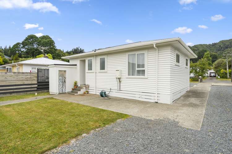 8 Hay Street Naenae_15