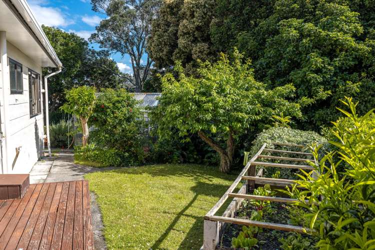 43 Tahatai Road Oneroa_23