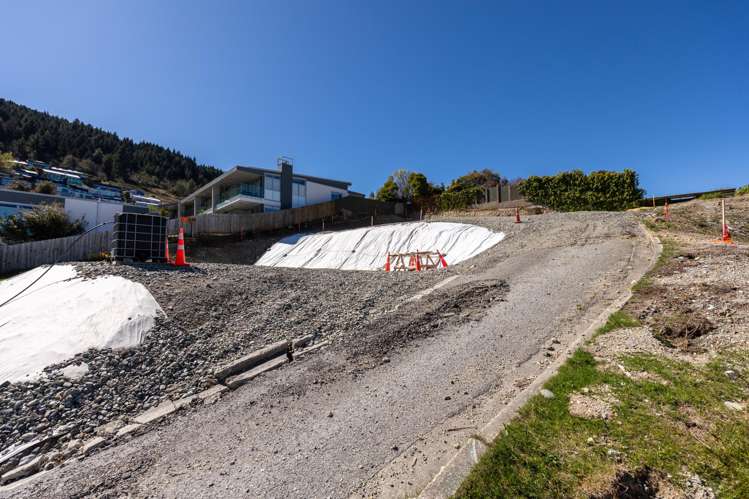 7 Edgar Street Queenstown_13