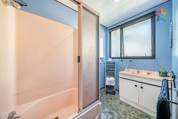 1 Mcmanaway Grove Stokes Valley_11