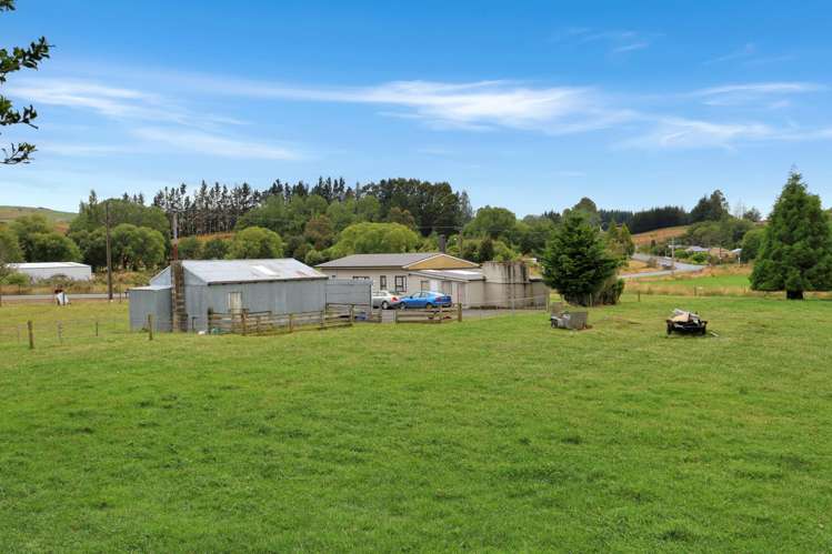 15 Sinclair Avenue Nightcaps_20