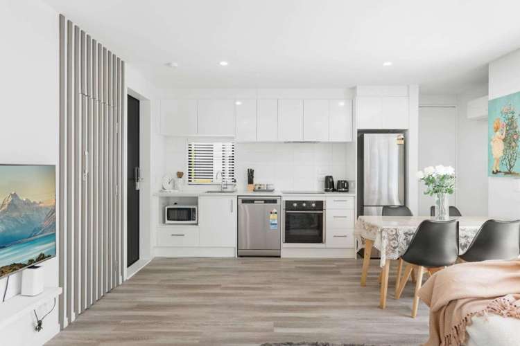 2/58 Division Street Riccarton_1