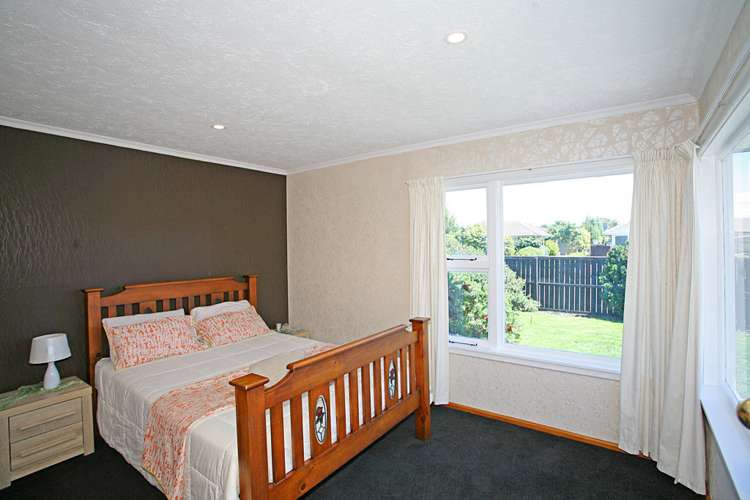 8 Blankney Street Hornby_18