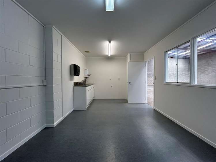 182 Station Road Penrose_5