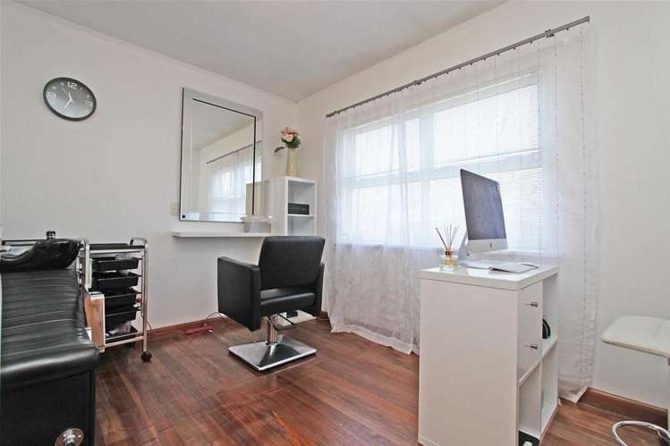 3 Tennyson Crescent Stoke_6