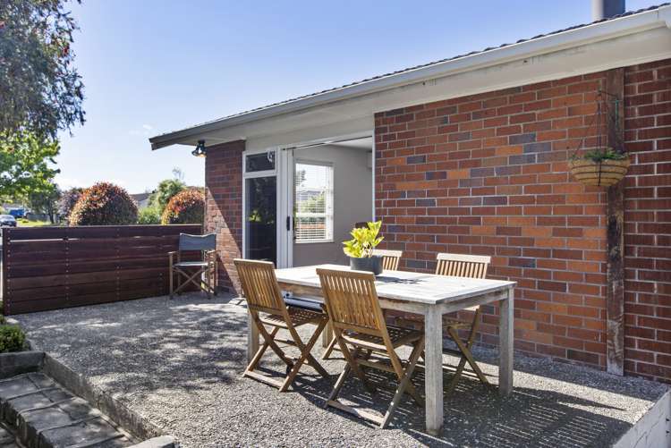 1/12 Grimshaw Place Henderson_17