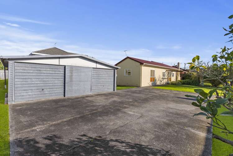 10 Eastern Beach Road Eastern Beach_3