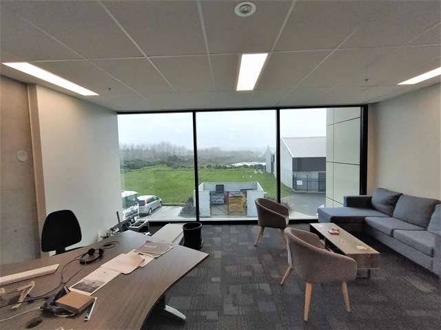 4/20 Highgate Parkway Silverdale_2