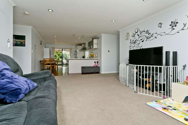 8a Harry Ward Place Henderson_5