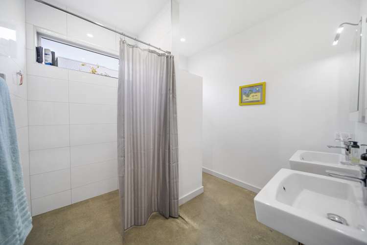 6 Giarni Place Karaka_16