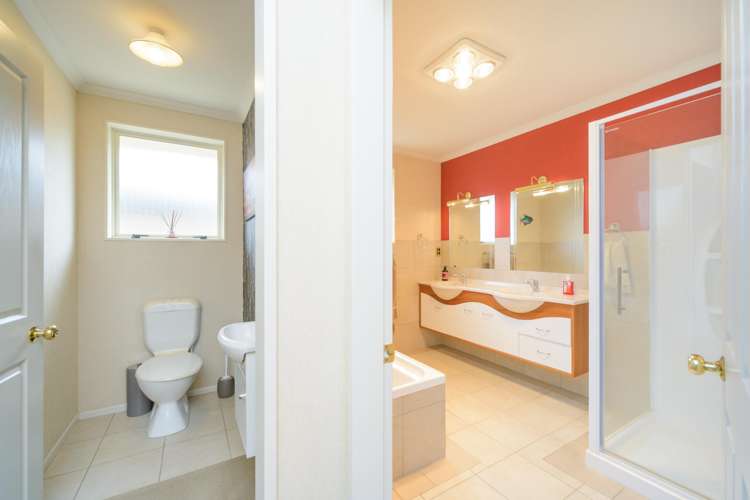 37 Liberty Grove Kelvin Grove_19