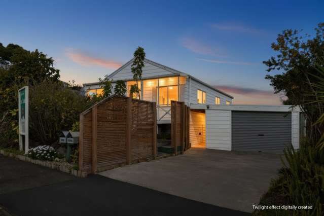 Wake Up to Green Views and Paihia Living