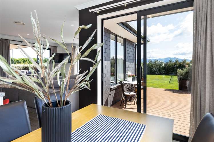 37 Birchwood Avenue Burleigh_16