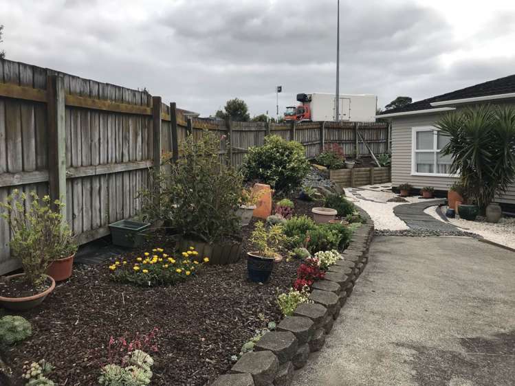 2a Fitzherbert Avenue West Harbour_10