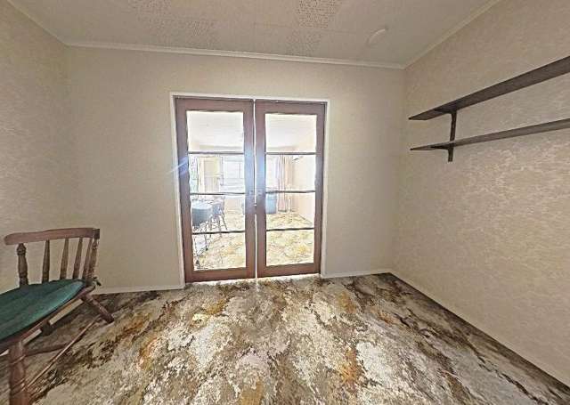 2/402 Southampton Street East 10482_4
