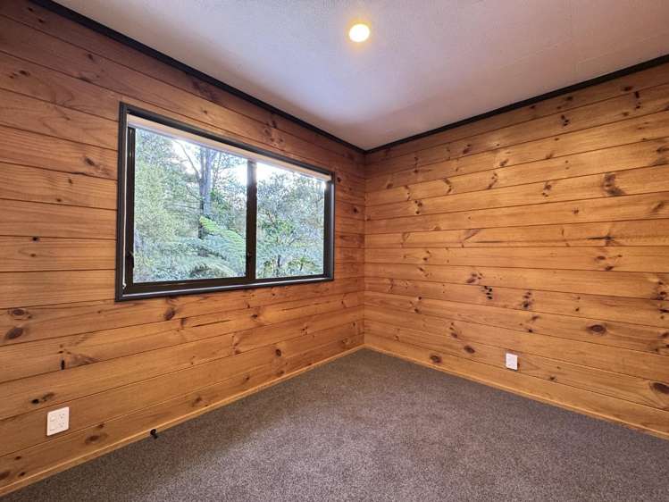 18 Fawcett Road Laingholm_19