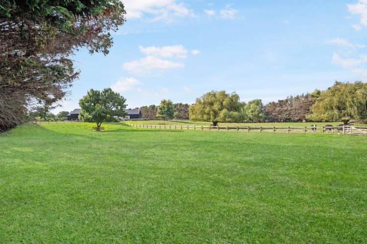 242 Seagrove Road Waiau Pa_35