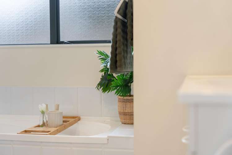 15a Watson Drive Paraparaumu Beach_17