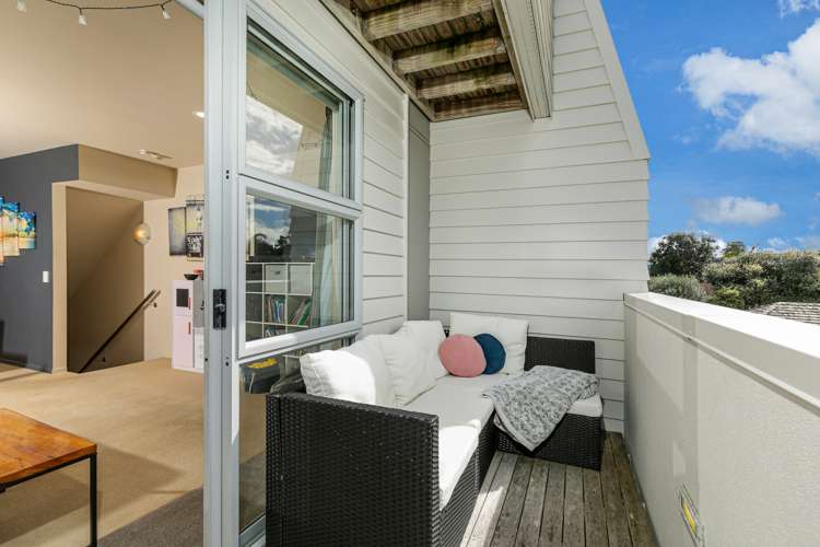 14/3 Riverside Road Orewa_11