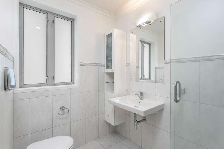 88 Grovenor Drive Orewa_21