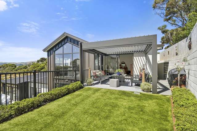 Sunny, Spectacular Sanctuary RV $1,030,000