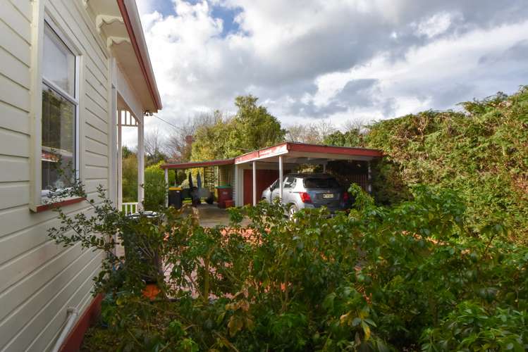 32 Clifton Avenue Carterton_16