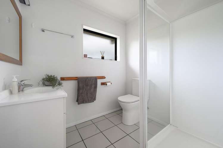 93 Orion Drive Welcome Bay_17