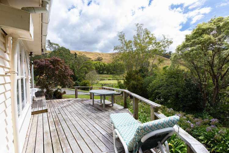 1/2497 Coast Road Pongaroa_7