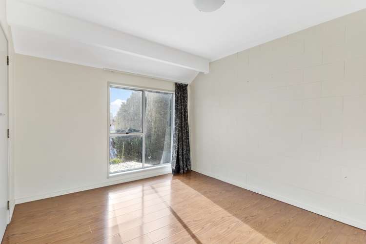 5/106 West Coast Road Glen Eden_6