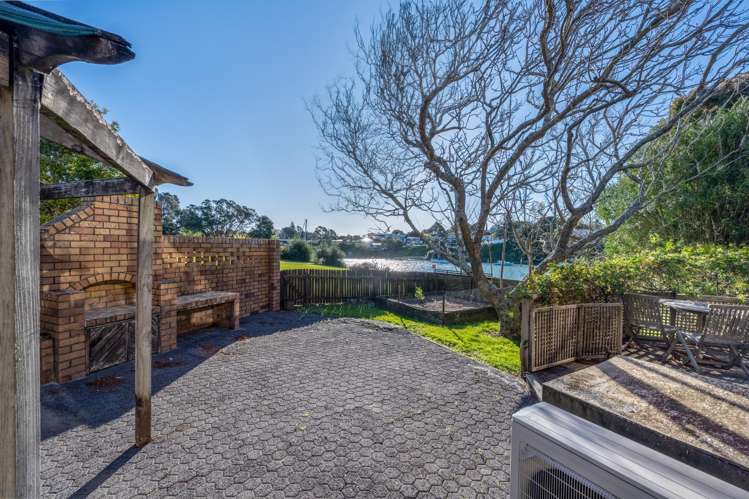12 Dayspring Way Pakuranga_22