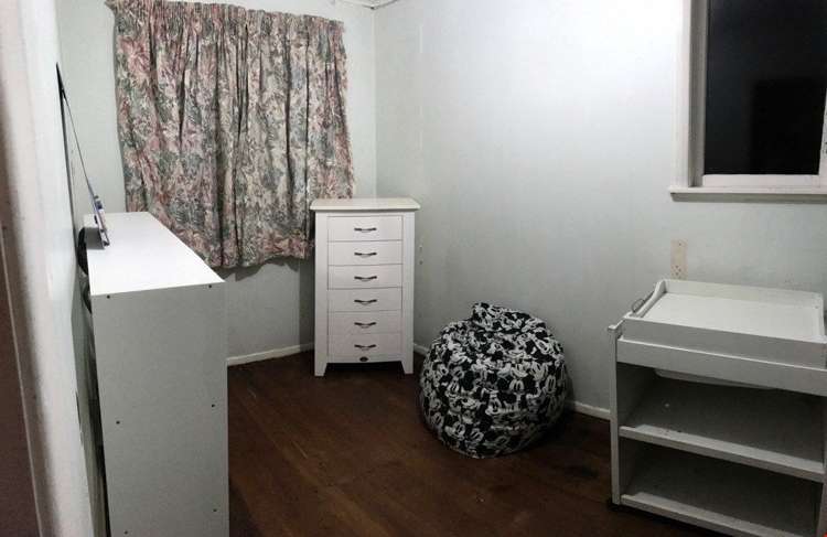 16 Hill Crescent New Lynn_10