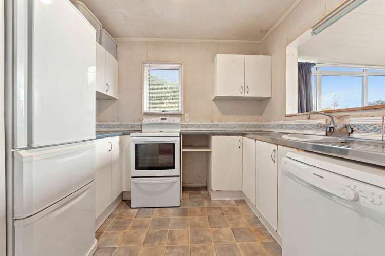 127 Bradbury Road Botany Downs_17