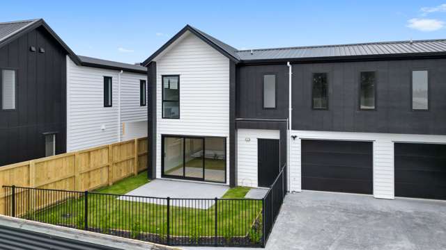 2/12 McEwan Place Fitzroy_1