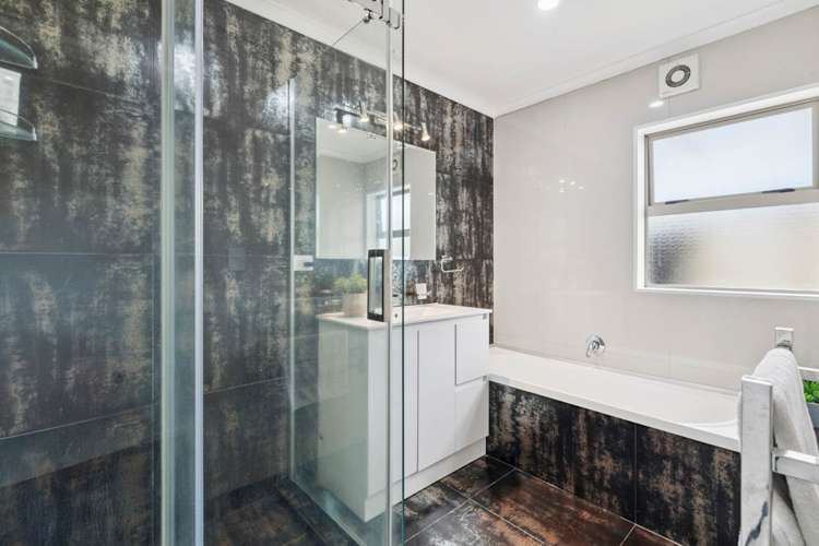 11 Courtvale Place Flat Bush_14