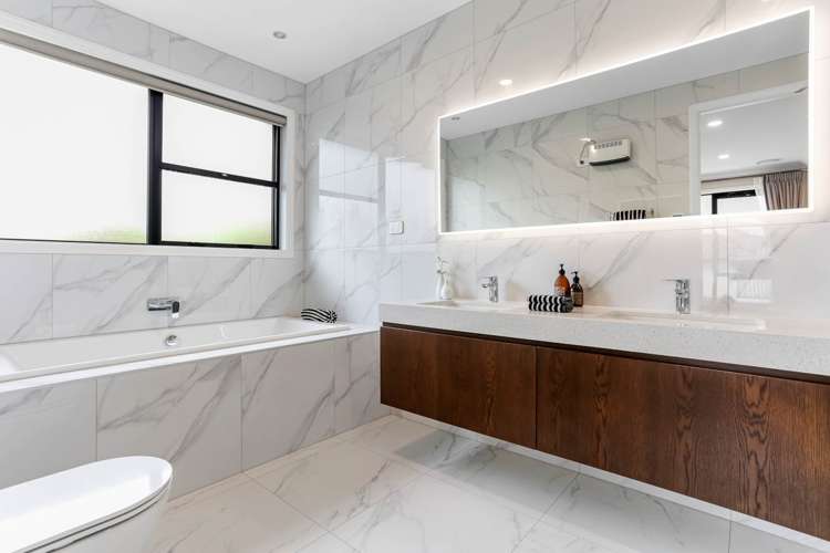 92 The Drive Epsom_11