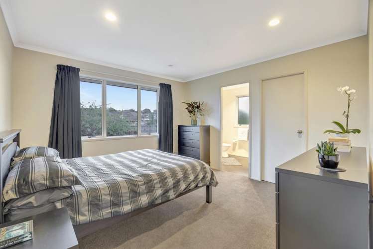 17 Edward Street Grandview Heights_8